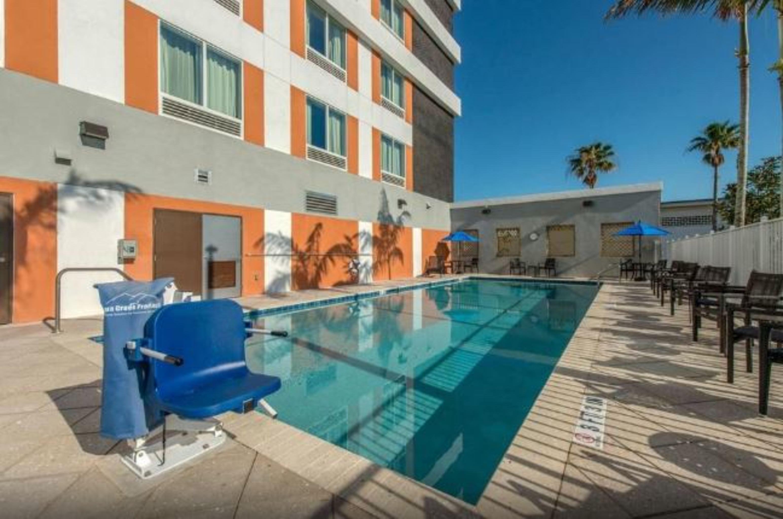 Comfort Suites Fort Lauderdale Airport & Cruise Port Dania Beach Kültér fotó